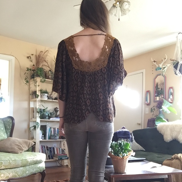 Patterned Top - Picture 4 of 4